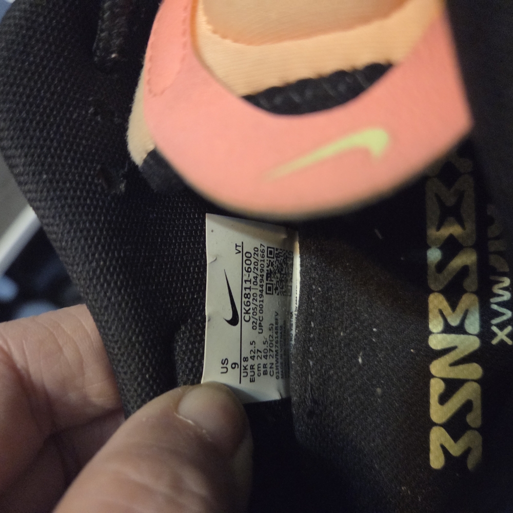 Nike Men Coral/Black Athletic Sneakers - Picture 6 of 6